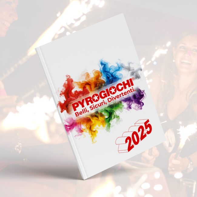 Copertina colorata del catalogo Pyrogiochi 2025 con fumi colorati e lo slogan Belli, Sicuri, Divertenti.